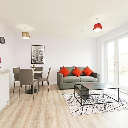 Apartment 46 Luna With Free Parking York Exterior foto